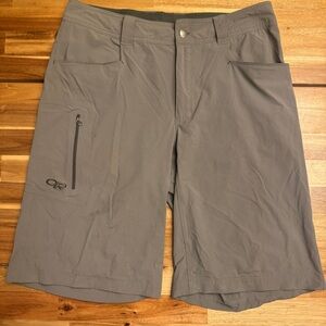 Outdoor Research Ferrosi 12” Shorts • Men’s 32